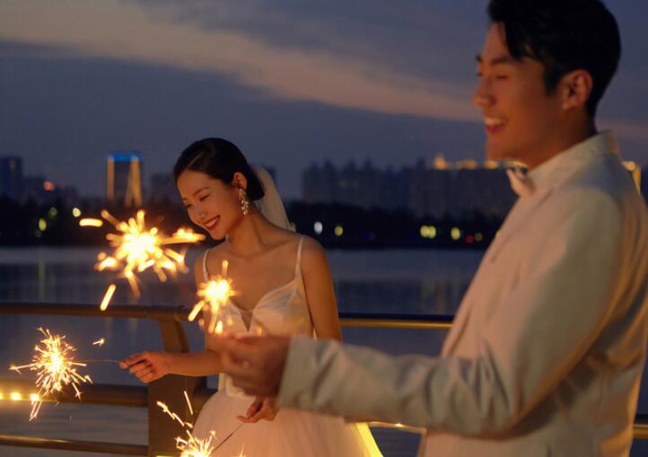 夜景婚纱照怎么拍